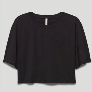 The Group by Babaton foundation crew crop t-shirt